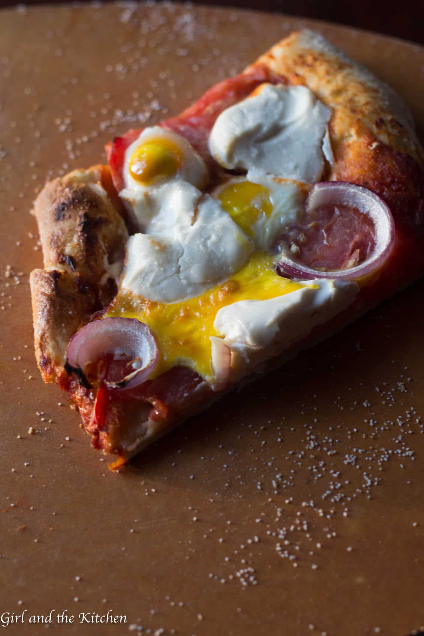 A simple every day homemade pizza dough that comes together with just a few ingredients and is ready in an hour! Plus as an added bonus, this dough freezes perfectly!!!