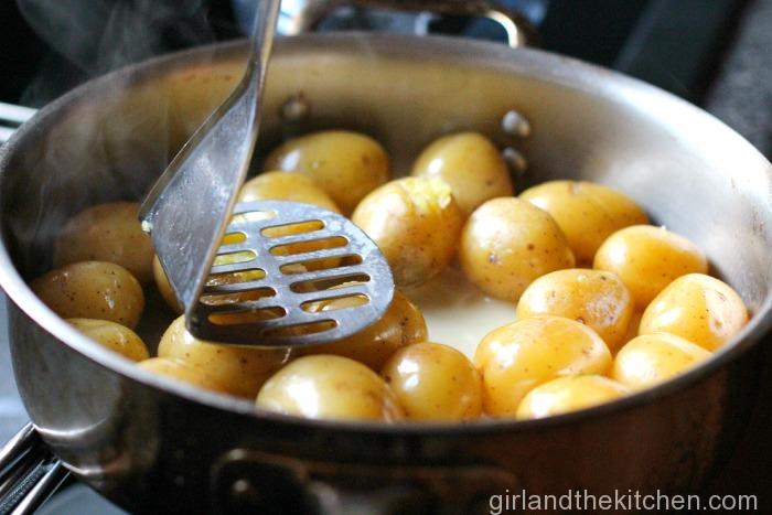 Pan Roasted Dill and Garlic Potatoes-003