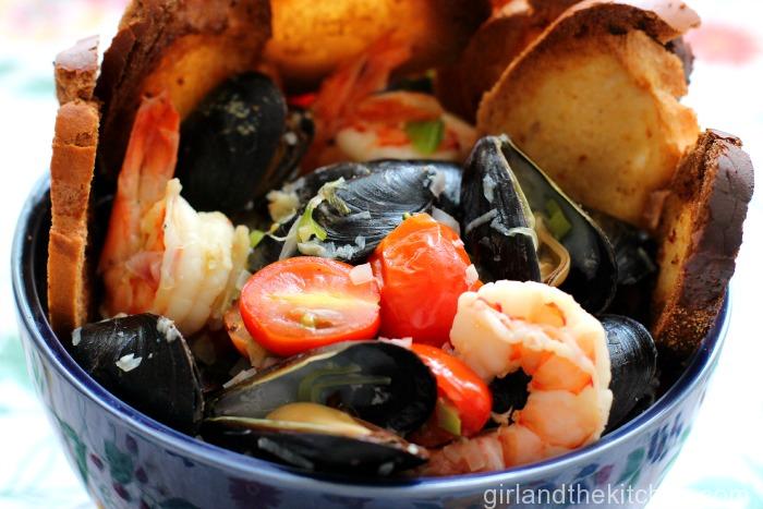 Tuscan Mussels and Shrimp. Girl and the Kitchen-