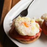 This smoked salmon and poached egg sandwich is both elegant and delicious! This classic egg breakfast sandwich features smoked salmon and a poached egg!