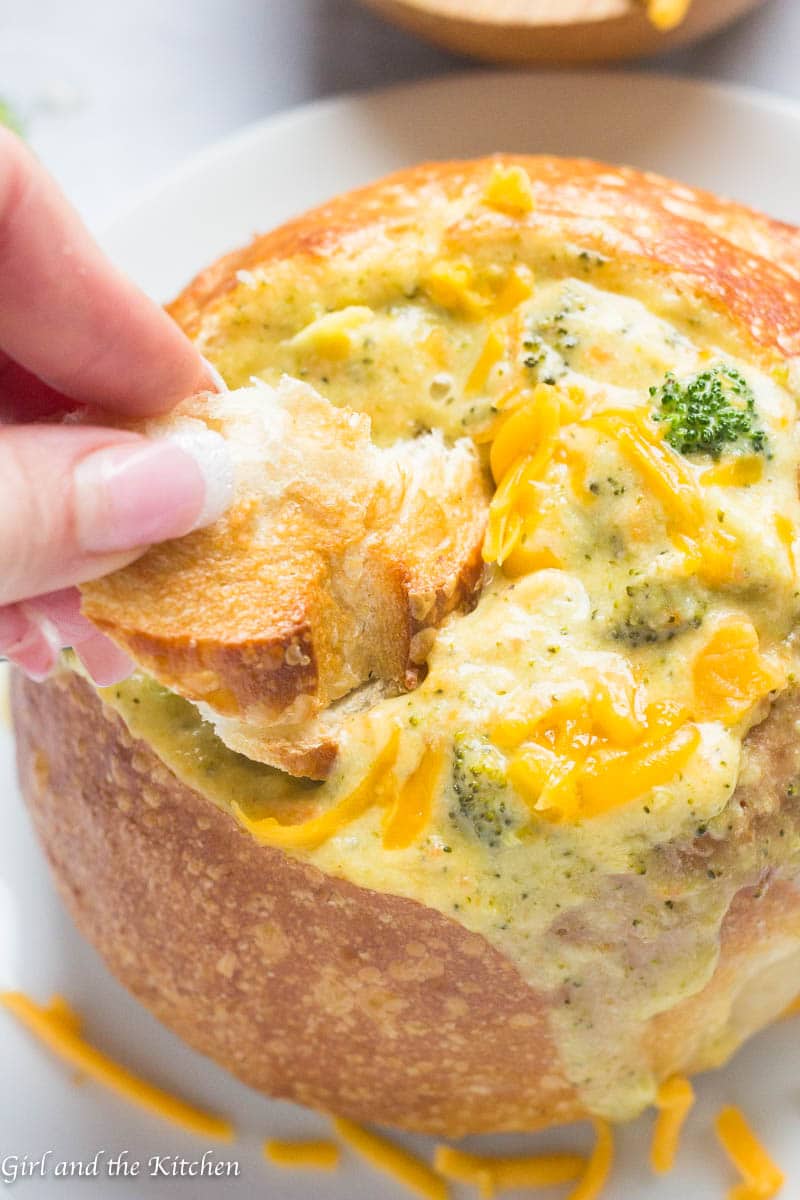 Panera's Broccoli Cheddar Soup {+VIDEO} - The Girl Who Ate Everything