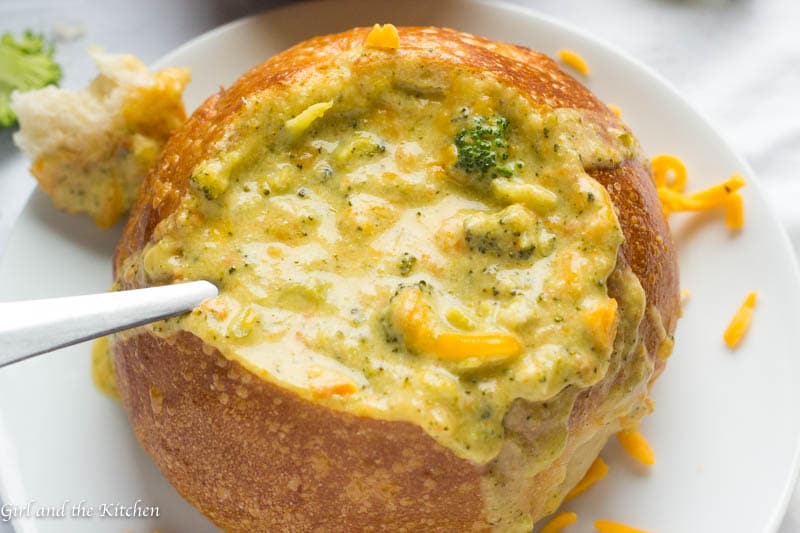 Copycat Panera Bread Broccoli and Cheese Soup Bread Bowl Recipe