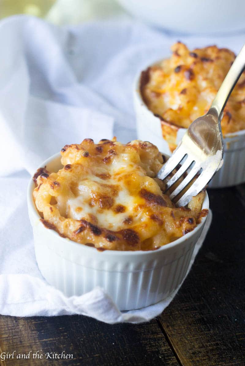 Super creamy mac and cheese made in one pot is only 20 minutes away! Loaded with three different cheeses and made right on the stove top, this easy version of an American favorite will be your favorite dinner side dish!