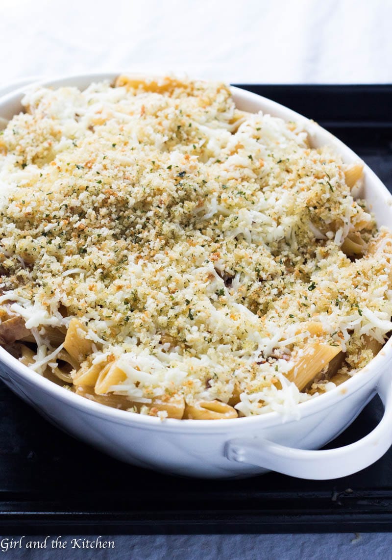 Creamy Parmesan and Sun-dried Tomato Pasta Bake Creamy Parmesan and Sun-dried Tomato Pasta Bake - Girl and the Kitchen