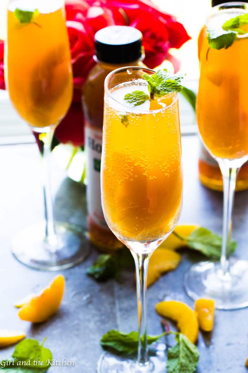 This delicious Sparkling Bellini Cocktail is not just for adults! Full of bright peach flavors from the deliciousness of Organic Honest® Tea and sweet peaches this mocktail will please everyone at your next party!