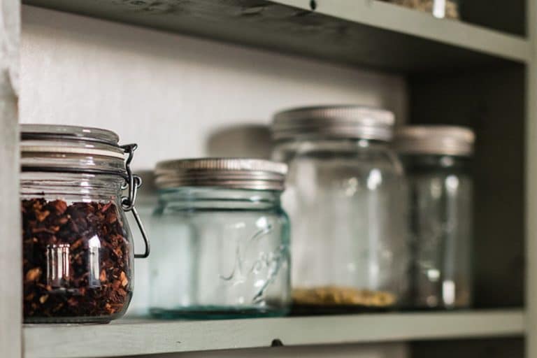 How to Stock a Pantry for an Emergency