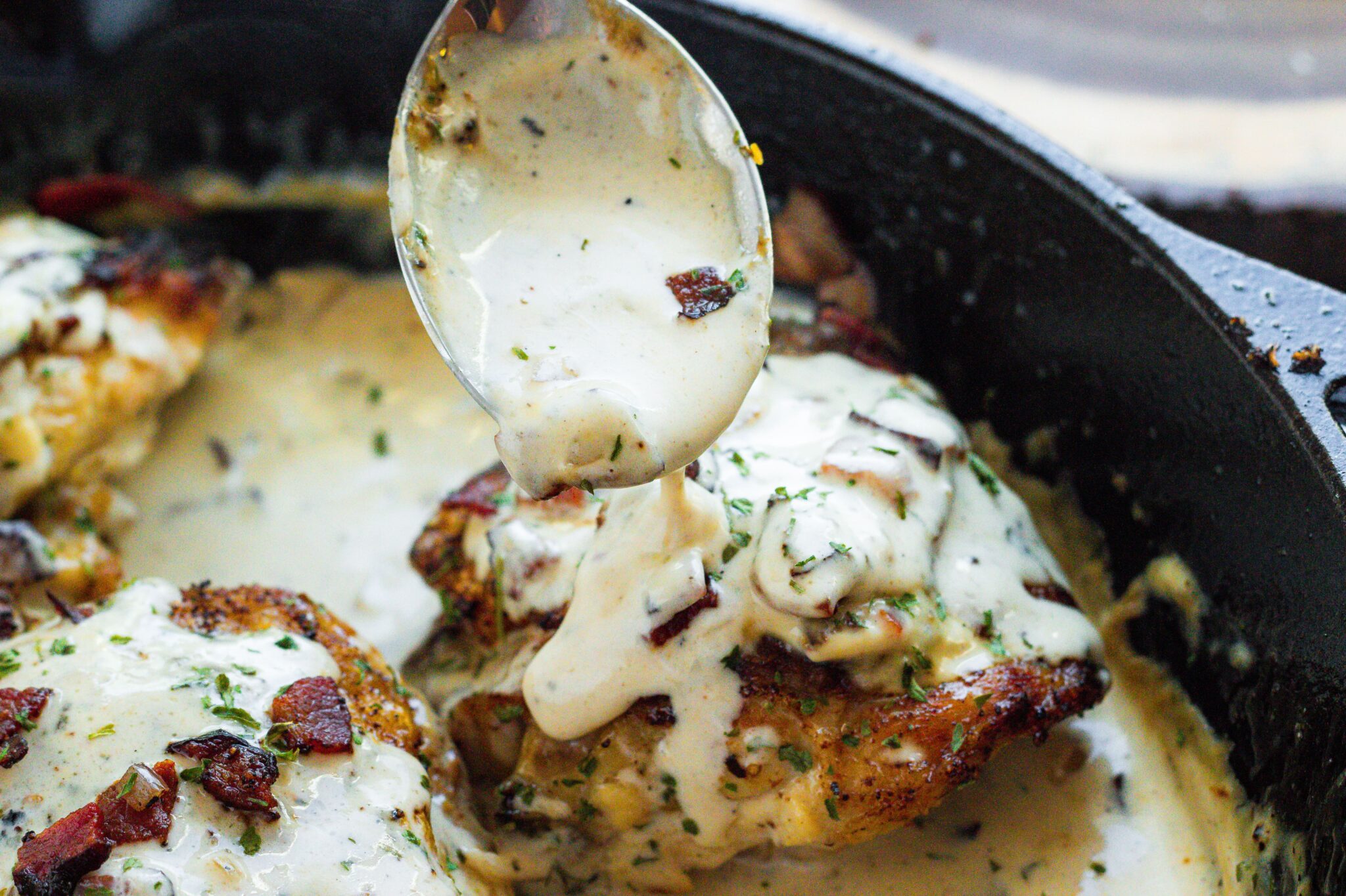 chicken thighs and bacon recipes, boneless chicken thighs with bacon