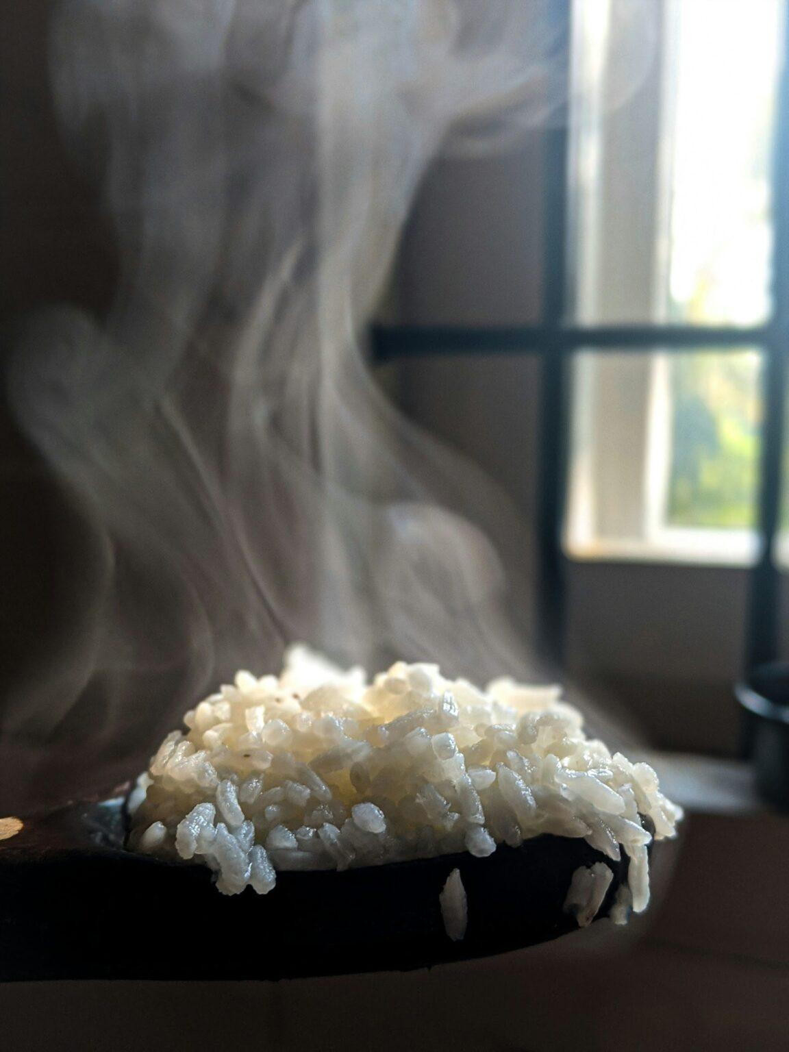 Cook Sticky Rice Texture How To Make Sticky Rice in a Rice Cooker? - Girl and the Kitchen